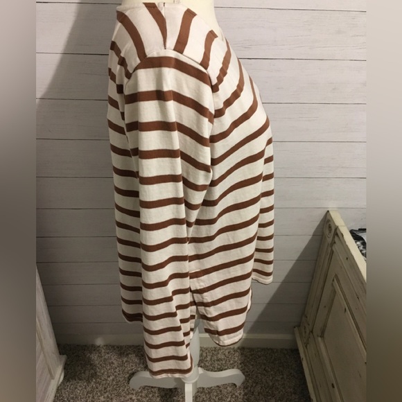 NWOT Stripe Top - Picture 2 of 4